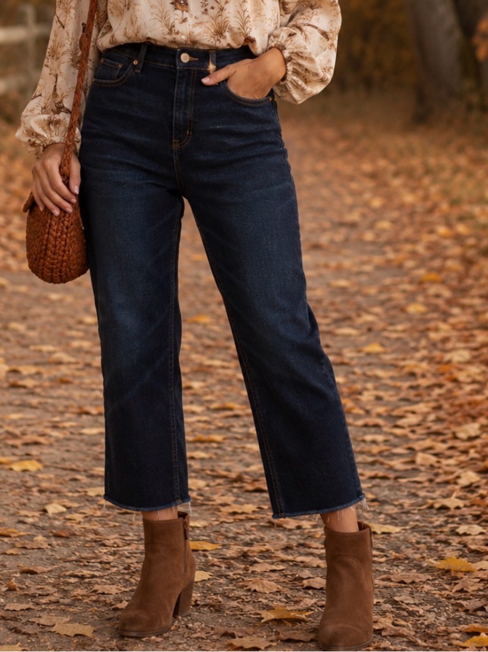 Celebrity Pink Dark Indigo Cropped Straight Jeans